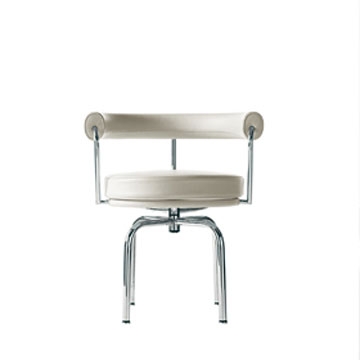 Leggi la storia The work of Charlotte Perriand on show at the Petit Palais