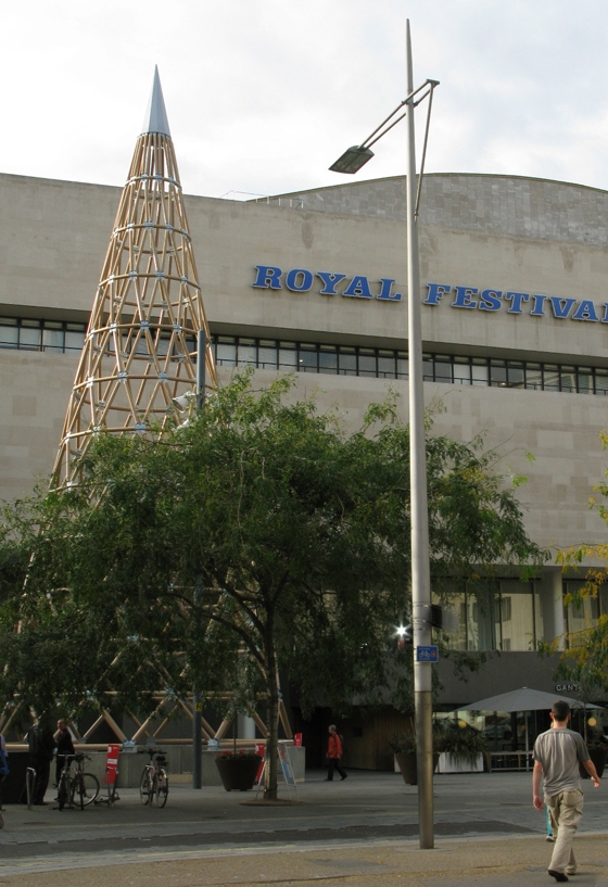 Shigeru Banʼs geodesic cardboard tower was sponsored by Sonoco, a global supplier of industrial and consumer packaging, and stood on Londonʼs South Bank for the duration of the 2009 London Design Festival