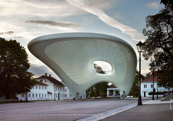 'Tubaloon' textile sculpture by Snohetta for the Kongsberg Jazz Festival; Photo © Snohetta