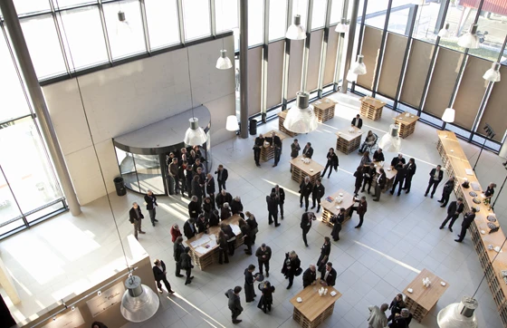 Blick auf die stilhaus Eingangshalle im Rohbau – ab Herbst 2012 werden die Besucher hier im stilhaus Restaurant empfangen