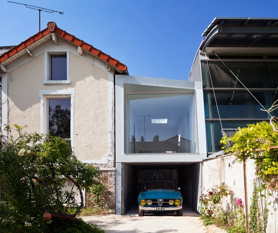 Extension to a house in Chaville CUT Architectures 2011 Photo credit: Luc Boegly
