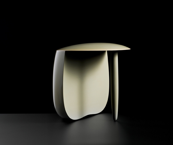 Stool Tri pod existing out of 3 elements, Aldo Bakker 2006; size: 340 x 330 x 320 mm; material: Ice blue urushi; urushi execution: Mariko Nishide; urushi supplier: Takuo Matsuzawa, Joboji Urushi Sangyo; photography: Erik en Petra Hesmerg