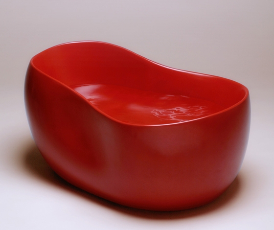 Red urushi baby bathtub by Yohko Toda, Ishikawa International Urushi Exhibition