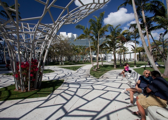 Miami Beach SoundScape West 8 2011 © Robin Hill for West 8