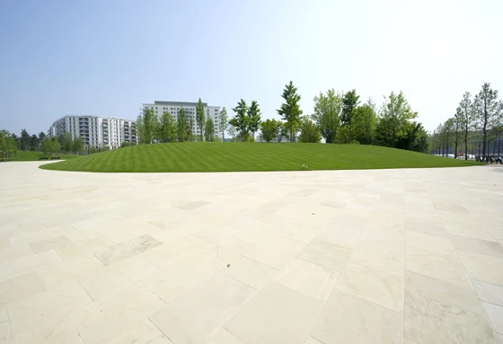 The majority of paving used is traditional Yorkstone, which is found throughout London