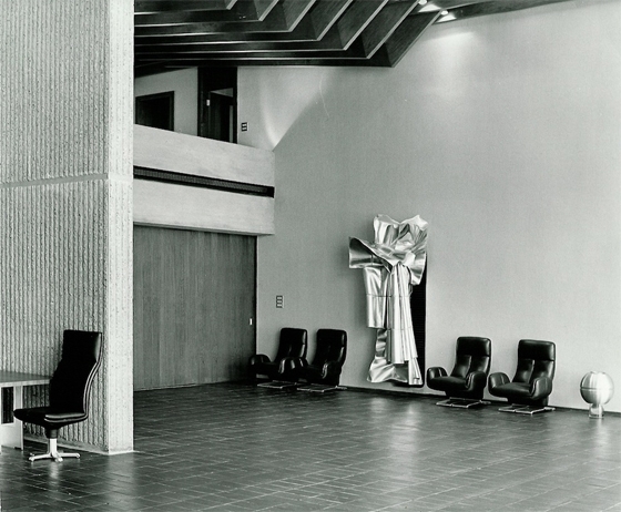 Czechoslovak Embassy in London, architecture and interiors by Jan Bočan, Jan Šrámek, Zdeněk Rothbauer, Oldřich Novotný a Zbyněk Hřivnáč, 1969; image courtesy of Zbyněk Hřivnáč archive