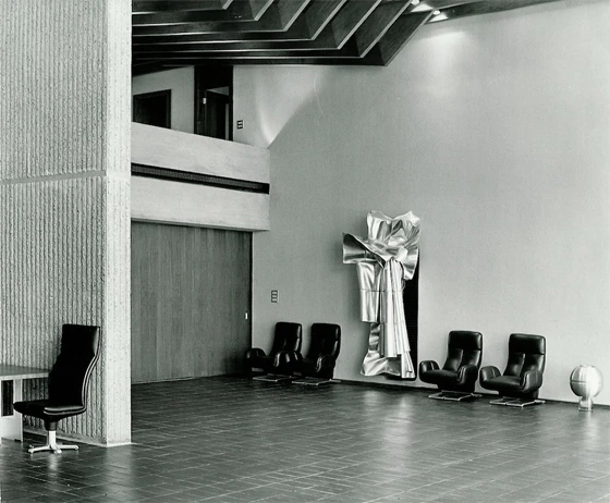 Czechoslovak Embassy in London, architecture and interiors by Jan Bočan, Jan Šrámek, Zdeněk Rothbauer, Oldřich Novotný a Zbyněk Hřivnáč, 1969; image courtesy of Zbyněk Hřivnáč archive