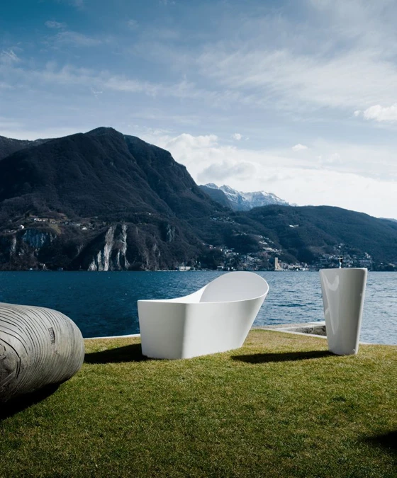 <b>Taking the waters</b>: Both the bath and the 'Menhir' wash basin are free-standing, highly sculptural pieces that provide an arresting focal point within any bathroom space