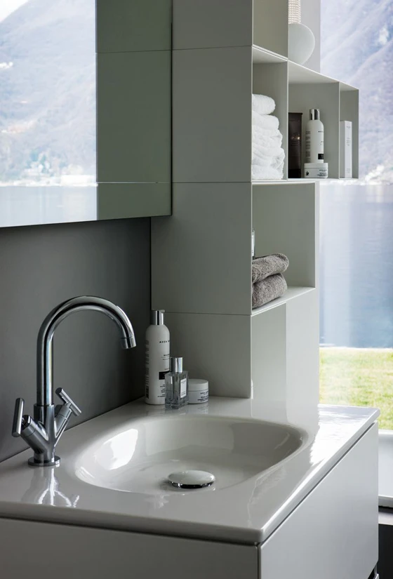 <b>Cleanliness is next to godliness</b>: the new asymmetric and countertop basins from the extended Palomba range