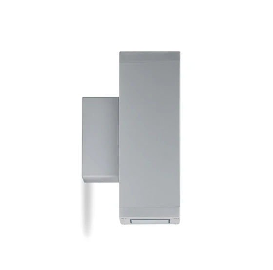 As a piece of architectural lighting, <b>Platek</b>’s ‘Tetra’ wall light, with its strongly rectilinear form, is itself suggestive of architectural form and volume
