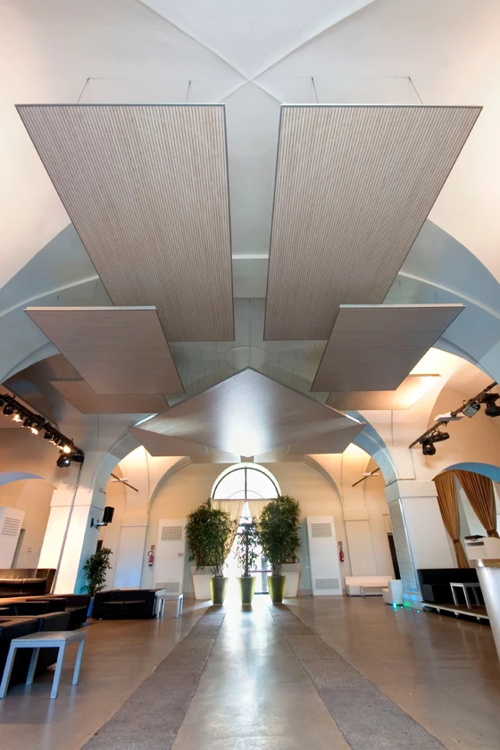 Fantoni’s 4akustik sound-absorbent panel system was used in the restoration of Baluardo Della Cittadella in Modena, Italy