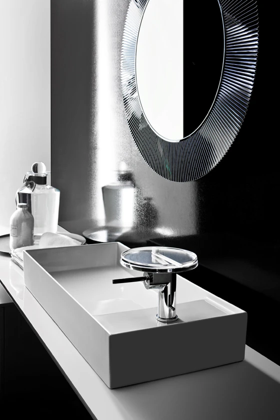 Material innovation SaphirKeramik took five years to develop. ‘We wanted to create a new material that offers greater strength, with a reduction in weight, but one that also gives the designer more freedom,’ says Laufen’s Dr Werner Fischer