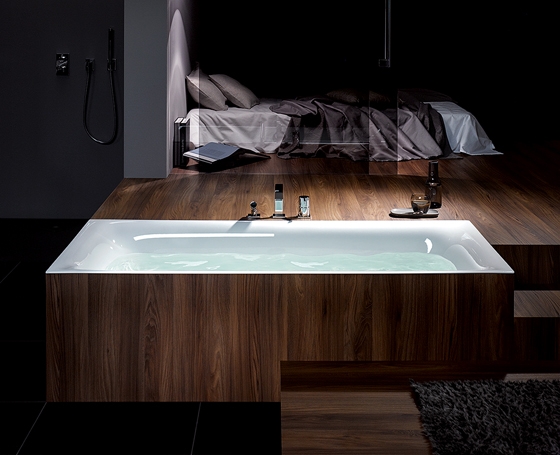 Trim: despite the virtual absence of a classic rim, the "BetteLux" bath is perfectly stable. A masterpiece!