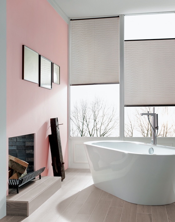 Self-confident: the free-standing "BetteStarlet Oval Silhouette" bath effortlessly makes its mark in any space