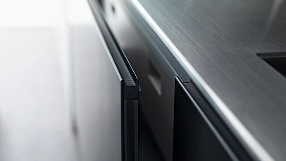 A stunning 2mm is all Valcucine's 'Riciclantica' kitchen doors measure in terms of thickness, bearing out the manufacturer's steadfast, sustainability-informed commitment to a reduction in the amount of materials used for production