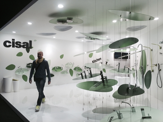 At the Cisal stand in Milan, nature is referenced through abstracted, green leaf-like forms