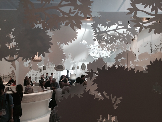 Dedon's Milan stand features flat, cut-out organic shapes, reminiscent of old-fashioned stage scenery
