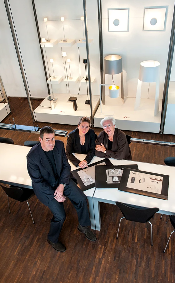 Das perfekte Team: Gertrud Kracht (rechts), Gründerin von ANTA, mit ihren Nachfahren Ann und Kristian Kracht.