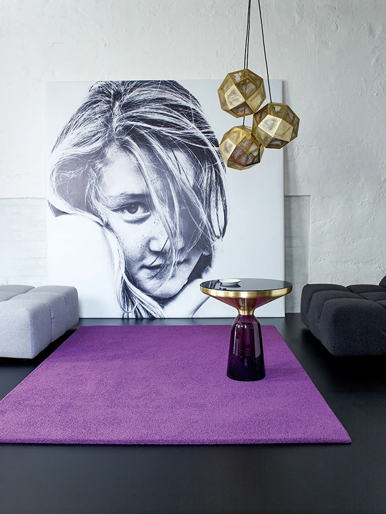 Strikingly snug: "Madra" is made of crimped velour with a particularly high stitch rate.