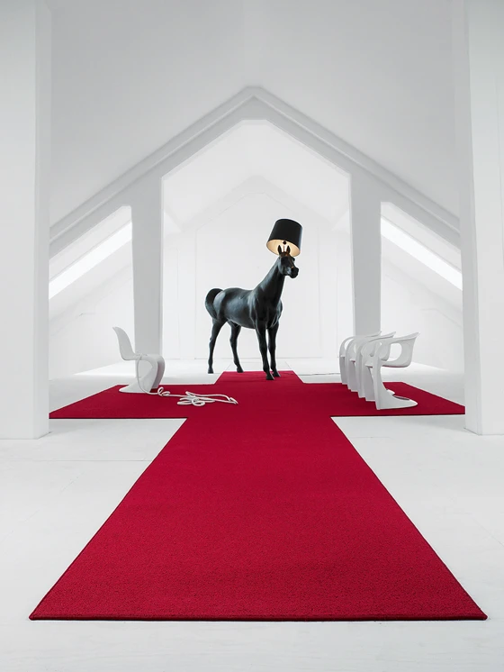 Individual: the choice of qualities, colours and borders results in customised one-offs.