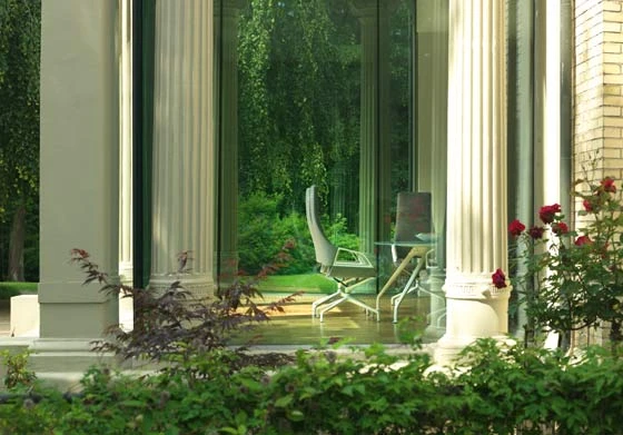 The filigree design of the "Graph" conference programme will enhance any interior