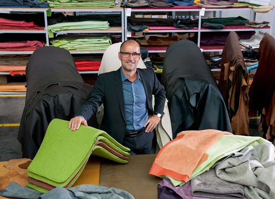 Expert: Managing Director Jens Lewe had his own interior design firm and a professorship in design management before coming to KFF