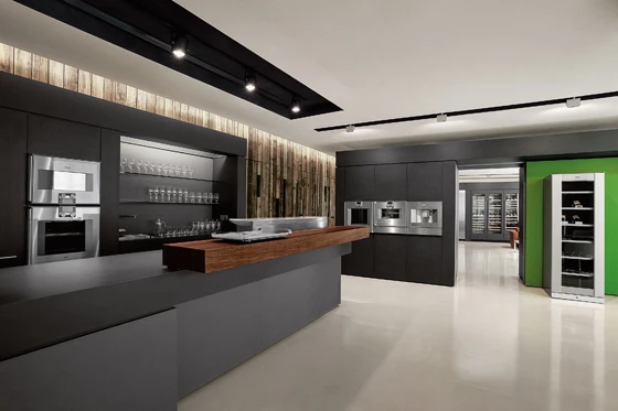 Simple and understated: Gaggenau appliances blend in optimally with a stylish ambience