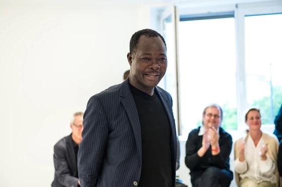 Ein Highlight im Mock-Up war der Vortrag des Architekten Diébédo Francis Kéré im Juni 2014, der über seine gestalterische Philosophie und seine ökologisch nachhaltigen Architekturprojekte sprach; Foto: René Müller
