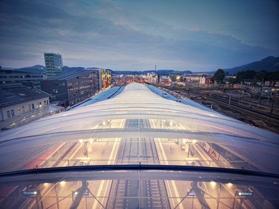 Daylight for Salzburg's main station. Only with transparent films could the construction be realised in the projected shape and with the planned efficiency; photo: CENO Membrane Technology