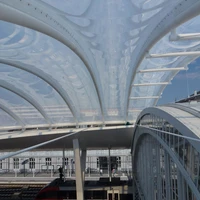 An airy roof that won't have any problems even with the snow loads it will have to withstand and nevertheless looks ultra-light. Blowers keep the 6,000-square-metre area of foil cushions under pressure and in shape; photo: CENO Membrane Technology