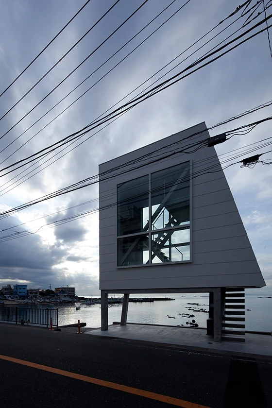 Yasutaka Yoshimura’s Window House, which he describes as a ‘house to see through’. It’s a three-storey structure simply by dint of being raised off the ground, thereby providing space for a patio underneath; photo: Yasutaka Yoshimura
