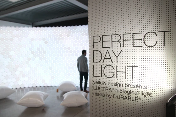 The presentation PERFECT DAY LIGHT was planned and implemented by DURABLE in cooperation with the 'yellow design' studio