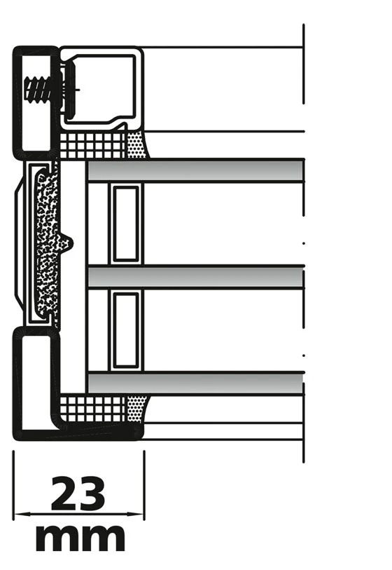 Das mit 23 mm schmalste Profil nimmt sogar stehende Dreifach-Verglasungen auf. Der Schnitt zeigt den Stahlsteg der thermischen Trennung mit einer Kunststoffdichtung. Auf Wunsch lässt sich die Aluminium-Glasleiste ebenfalls in Stahl ausführen.