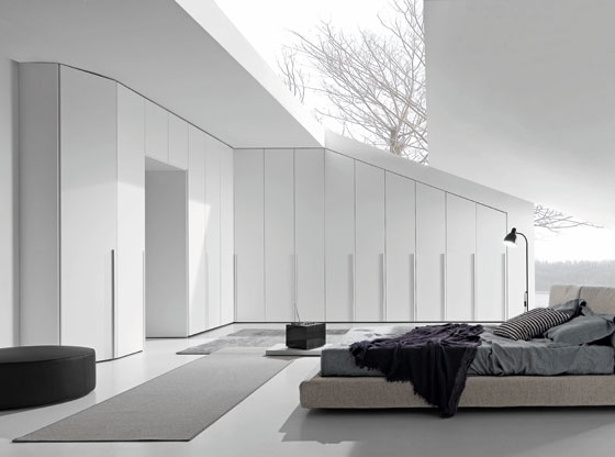 The bedroom wardrobes of Presotto have been conceived to satisfy any aesthetic requirement. Stability, reliability and tailor-made solutions are some of the advantages guaranteed by the innovative and customisable Tecnopolis collection