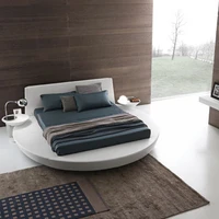 Since the ancient times, the circle is synonymous with harmony, while the square expresses stability. The combination of these two shapes turns the Zero bed by Pierangelo Sciuto into an exclusive object that gives the home a very personal style