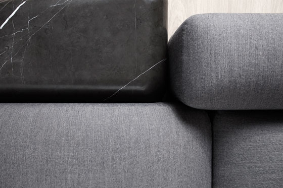 Lapis was inspired by the rocky cave dwellings of Matera in Basilicata, a town located just a few km from Amura’s factory and HQ. Its rounded edges give it a weathered and archaic appearance that is contrasted by its comfortable memory foam filling