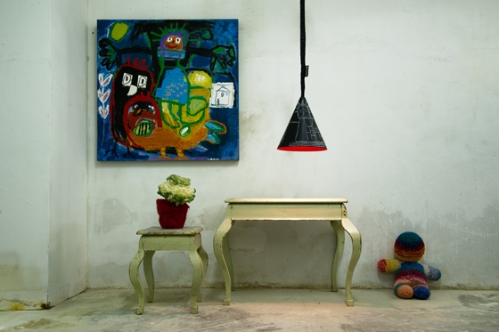 Die Matt Lavagna Kollektion (oder auch Tafelkollektion) bewegt sich irgendwo zwischen Spielen aus der Kindheit und Erinnerungen aus der Schulzeit. Sie bekommt dadurch sowohl einen nützlichen als auch einen emotionalen Aspekt