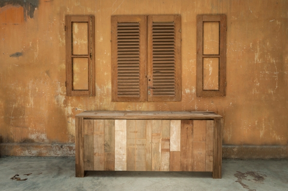 Karpenter, founded in 2009, was one of the first companies in Indonesia to work with FSC materials and to be certified FSC 100% recycled. It is also committed to using environmentally lower-impact finishes and has also reached zero-waste production