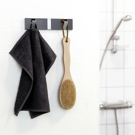 Knax is simple yet extremely versatile as it is comes in many different sizes and finishes