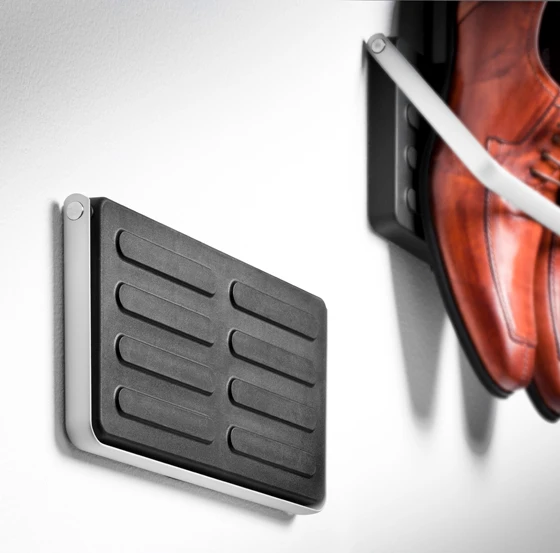 It is important to LoCa that all of its products are based on genuine ideas and are manufactured locally. One of LoCa’s latest products is an innovative wall-mounted shoe storage system