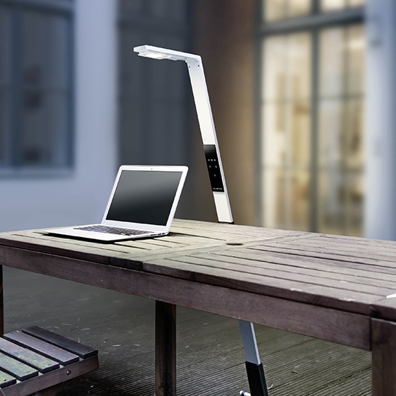 Leggi la storia Luctra: Biological light for the mobile workplace