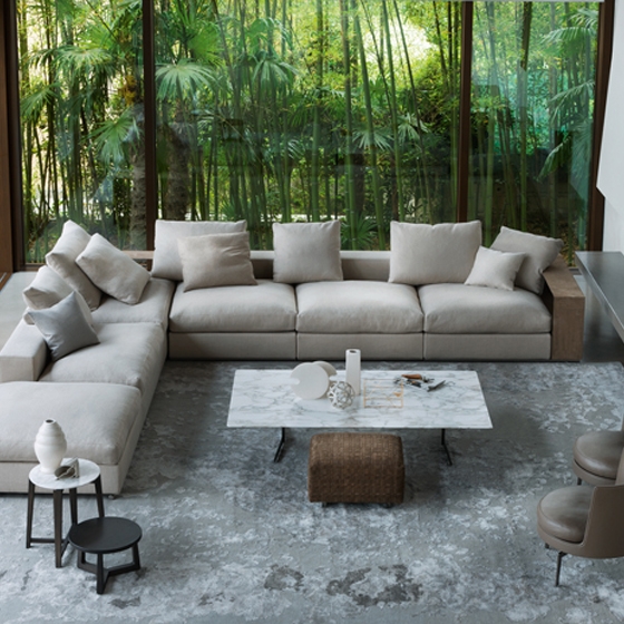Leer la historia Sweet and Lowdown: Flexform's timeless Groundpiece sofa