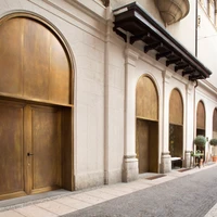 De Castelli uses a combination of the latest technologies and traditional craftsmanship to shape metals including copper, steel, iron and brass to the specifications of its collaborators