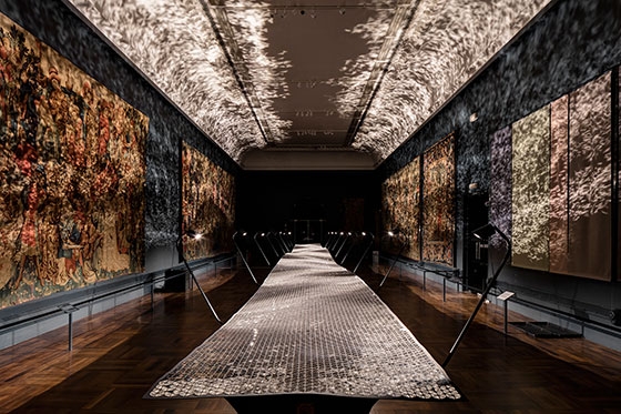 'Foil' installation in collaboration with Braun, V&A Museum, London – Photo © Ed Reeve