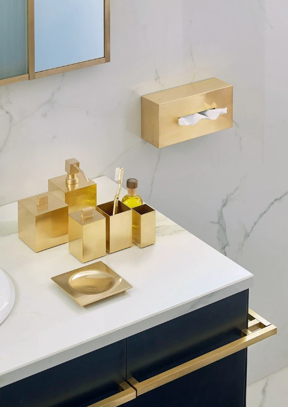 Accessories in Gold matt