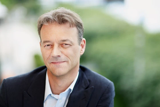 Adrian Hüsler
