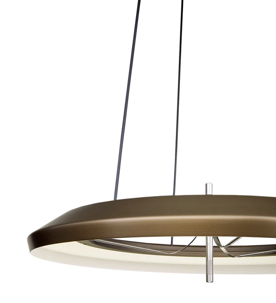 One of a kind: the 336 LEDs in the white inner ring produce an atmospheric light.