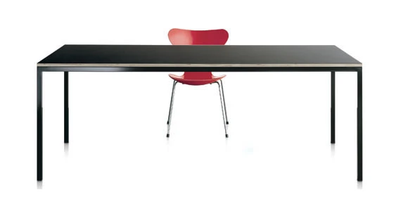 Classic: the Lehni table by Georg Gisel is available in different sizes and with various tabletops and finishes