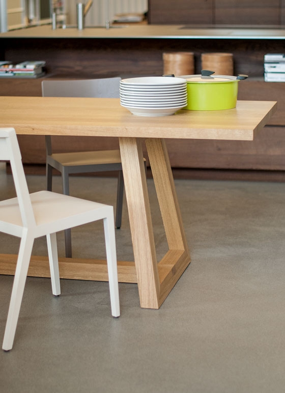 The continuo table: the solid frame with dovetail jointing and a floor-standing crosspiece gives it an archaic charisma