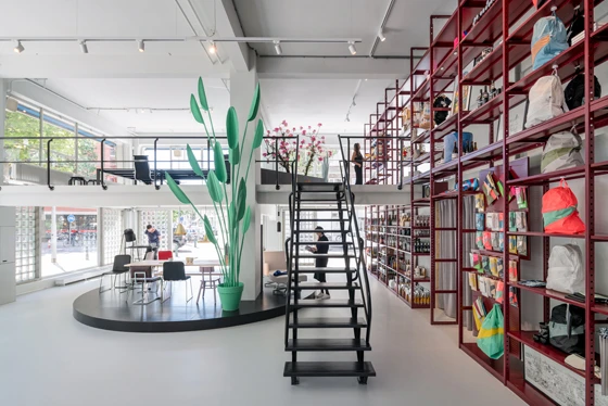 Design store Groos’s new Rotterdam home is a restored postwar warehouse Het Industriegebouw. The shop’s interior pays homage to the building’s industrial roots, while a huge display keeps the remaining space uncluttered. Photos: Ossip van Duivenbode